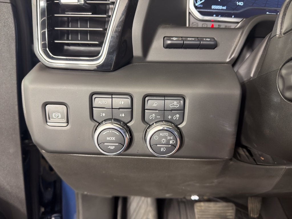 Used 2023 GMC Sierra 1500 Denali Ultimate AWD/4WD image 16
