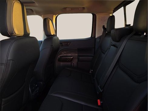 Used 2024 Ford Maverick Lariat w/ Black Appearance Package image 8