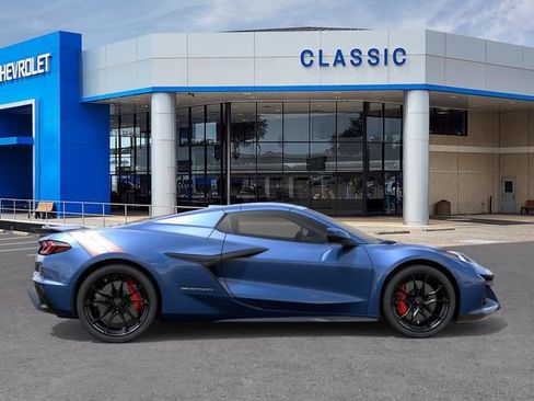 New 2027 Chevrolet Corvette Grand Sport w/ Z52 Sport Performance Package RWD image 5