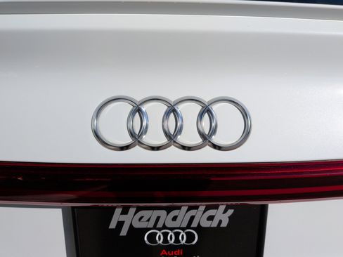 Used 2023 Audi e-tron Prestige w/ Prestige Package image 43