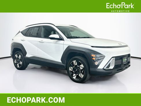 Used 2025 Hyundai Kona SEL AWD/4WD image 1