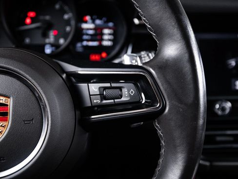 Certified 2024 Porsche Macan AWD/4WD image 16