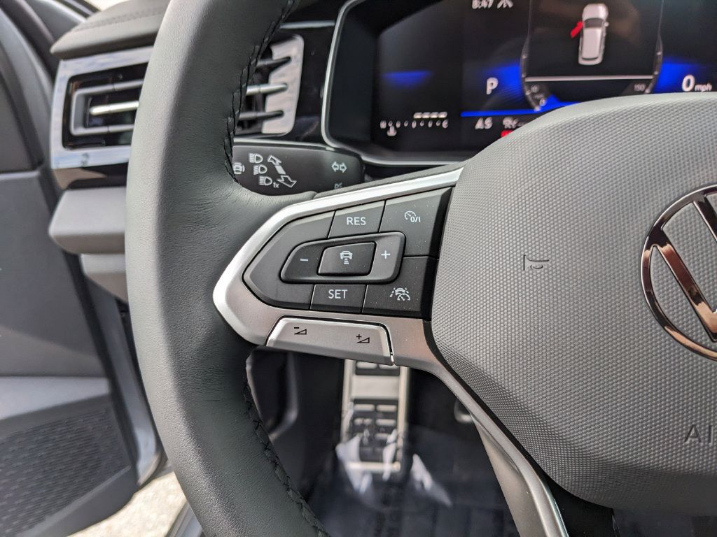 Used 2026 Volkswagen Jetta Sport FWD image 34