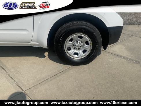 Used 2010 Nissan Frontier XE w/ XE Preferred Pkg RWD image 9