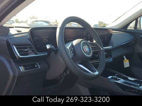 New 2025 Buick Envision Preferred image 11