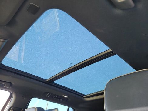 Used 2021 GMC Yukon SLT w/ Rear Media and Nav Package image 20