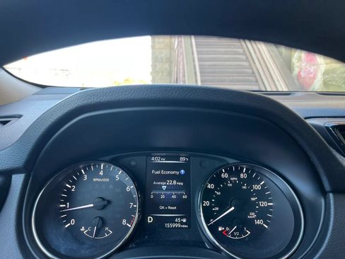 Used 2017 Nissan Rogue S FWD image 24