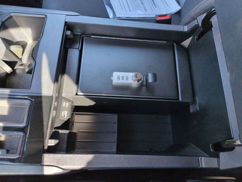 Used 2024 Toyota Tundra SR image 26