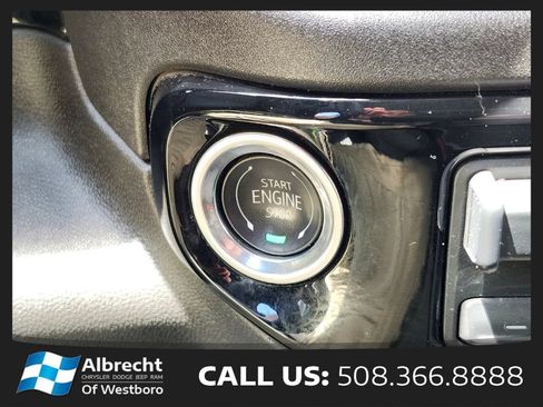 Used 2025 Chevrolet Silverado 2500 LT w/ Convenience Package AWD/4WD image 24