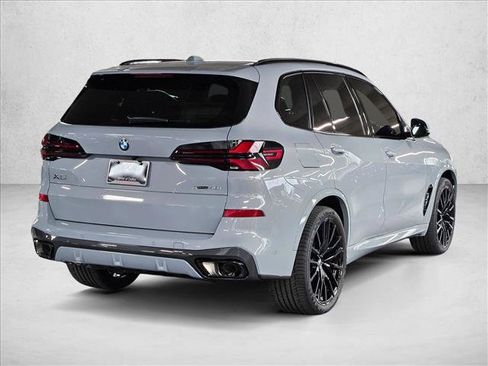 New 2026 BMW X5 xDrive40i w/ M Sport Package AWD/4WD image 5