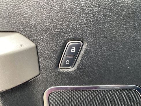 Used 2019 Ford F250 Lariat image 26