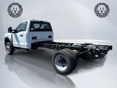 New 2026 Ford F550 4x4 Regular Cab Super Duty image 7
