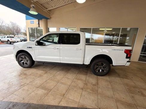 New 2025 Ford F150 Lightning Flash image 22