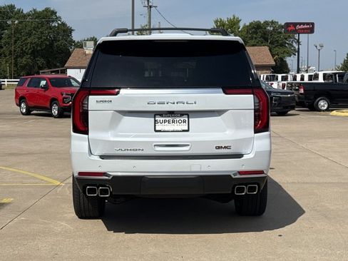 New 2026 GMC Yukon XL Denali w/ Sun & Power Step Package AWD/4WD image 4