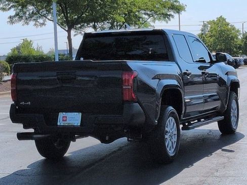Certified 2025 Toyota Tacoma SR AWD/4WD image 5