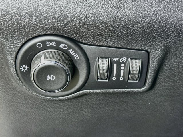 New 2026 Jeep Compass Limited AWD/4WD image 10