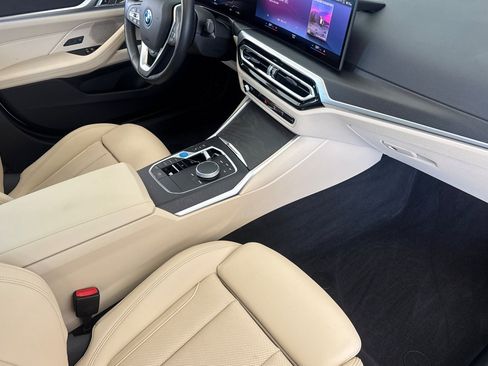 Used 2023 BMW i4 eDrive35 RWD image 31