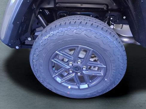 New 2026 Jeep Gladiator Sport image 9