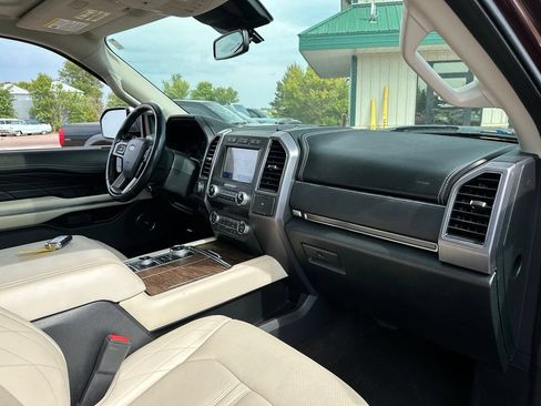 Used 2020 Ford Expedition Platinum AWD/4WD image 32