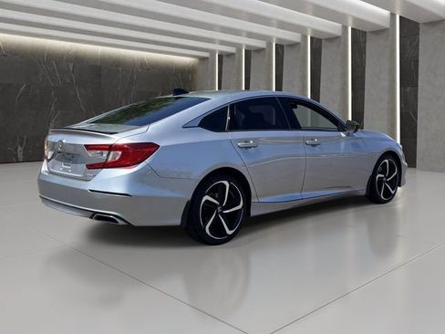 Used 2022 Honda Accord Sport image 6