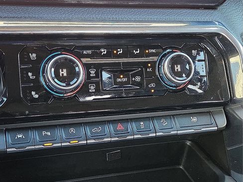 Used 2024 GMC Sierra 1500 Denali w/ Denali Reserve Package image 19