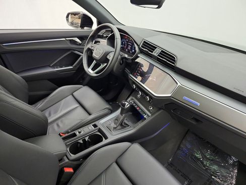 Used 2024 Audi Q3 2.0T Premium Plus AWD/4WD image 25