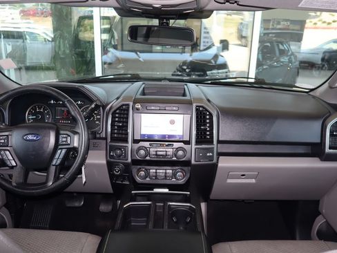 Used 2020 Ford F150 XLT w/ Equipment Group 302A Luxury AWD/4WD image 38