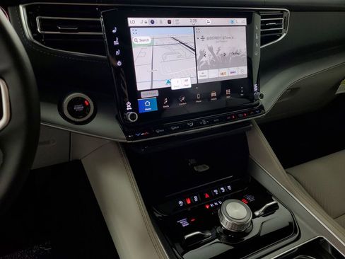 New 2026 Jeep Grand Wagoneer L Limited AWD/4WD image 17