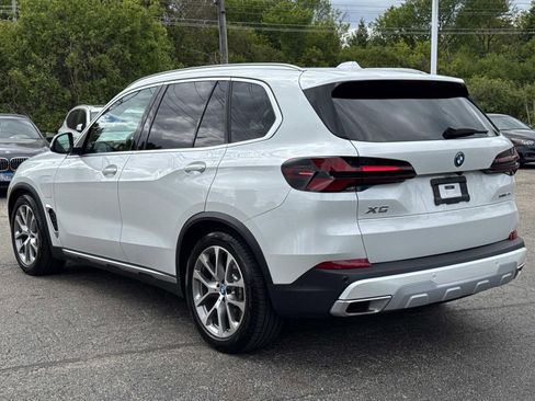 Certified 2025 BMW X5 xDrive50e w/ Climate Comfort Package AWD/4WD image 7