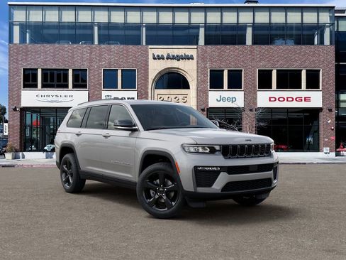 New 2026 Jeep Grand Cherokee L Limited AWD/4WD image 5