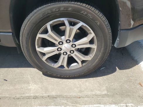 Used 2015 GMC Acadia SLT w/ Open Road Package FWD image 12