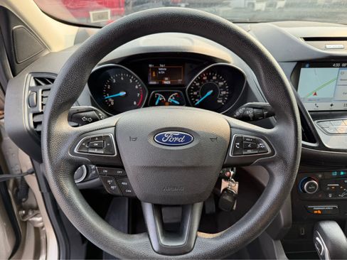 Used 2018 Ford Escape SE w/ SE Sync 3 Package image 9