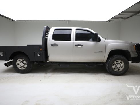 Used 2009 GMC Sierra 2500 SLE w/ SLE Preferred Package image 5