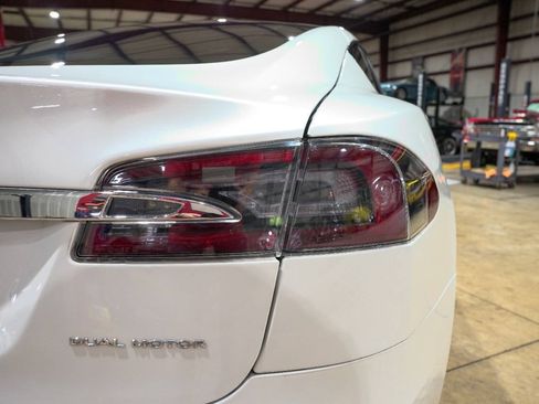 Used 2019 Tesla Model S 100D AWD/4WD image 34