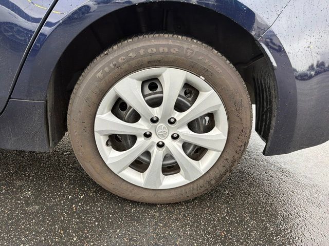 Used 2025 Toyota Corolla LE FWD image 9