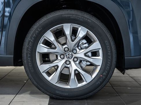 New 2026 Toyota Grand Highlander Limited image 18