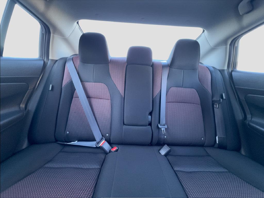 Used 2026 Nissan Sentra SR w/ Floor Mat Package FWD image 18