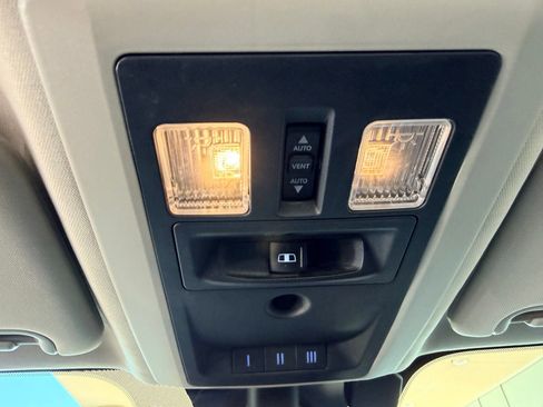 Used 2015 RAM 1500 Laramie w/ Convenience Group AWD/4WD image 23