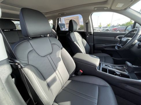 New 2026 Kia Sorento S w/ S Panoramic Sunroof Package image 30