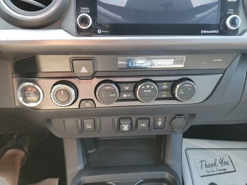 Used 2021 Toyota Tacoma TRD Sport image 26