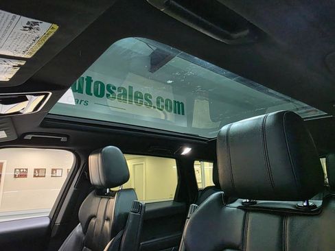 Used 2017 Land Rover Range Rover Sport SE AWD/4WD image 40