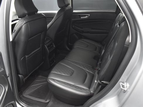 Used 2024 Ford Edge Titanium AWD/4WD image 19