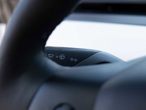 Used 2022 Tesla Model 3 Long Range image 16