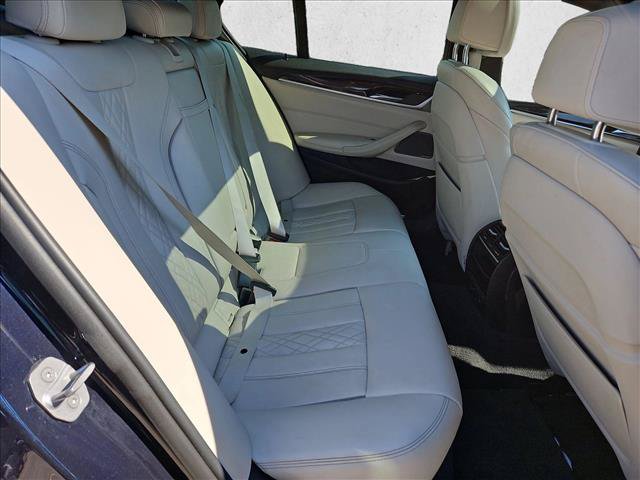 Used 2018 BMW M550i xDrive AWD/4WD image 21