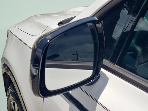 Used 2022 Kia Sorento EX w/ Panoramic Sunroof Package FWD image 27