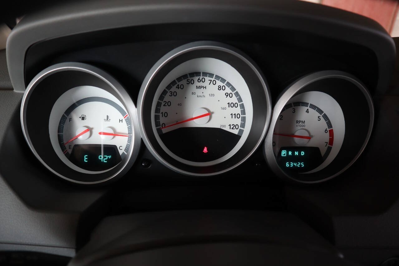 Used 2010 Dodge Grand Caravan SE FWD image 35
