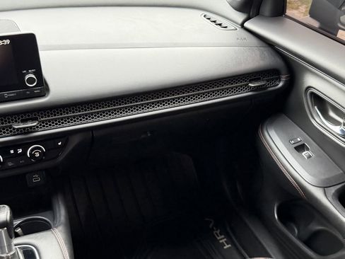 Used 2023 Honda HR-V Sport image 15