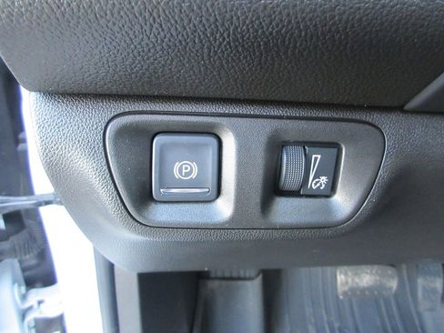 Certified 2022 GMC Acadia SLT image 23