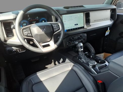 New 2026 Ford Bronco Outer Banks AWD/4WD image 6