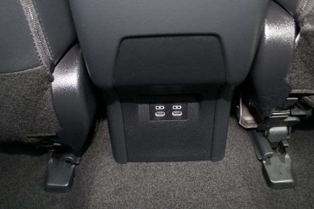 Certified 2023 Toyota Prius XLE FWD image 34